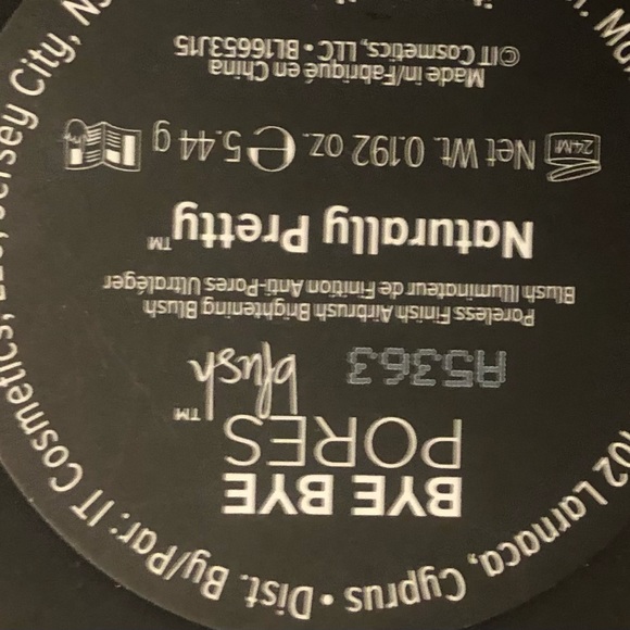 It cosmetics bye bye pores blush - Picture 2 of 4